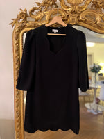 Charger l&#39;image dans la galerie, Claudie Pierlot - Robe noire col pétales

