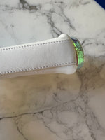 Charger l'image dans la galerie, Le Tanneur - Pochette en cuir blanche
