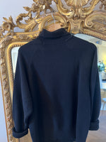 Charger l'image dans la galerie, Tara Jarmon - Pull noir en laine à perles col montant
