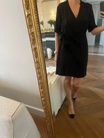 Charger l&#39;image dans la galerie, Robe Claudie Pierlot noire ajourée
