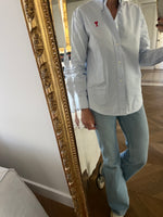 Charger l'image dans la galerie, Ami - Chemise en coton bleu ciel classique
