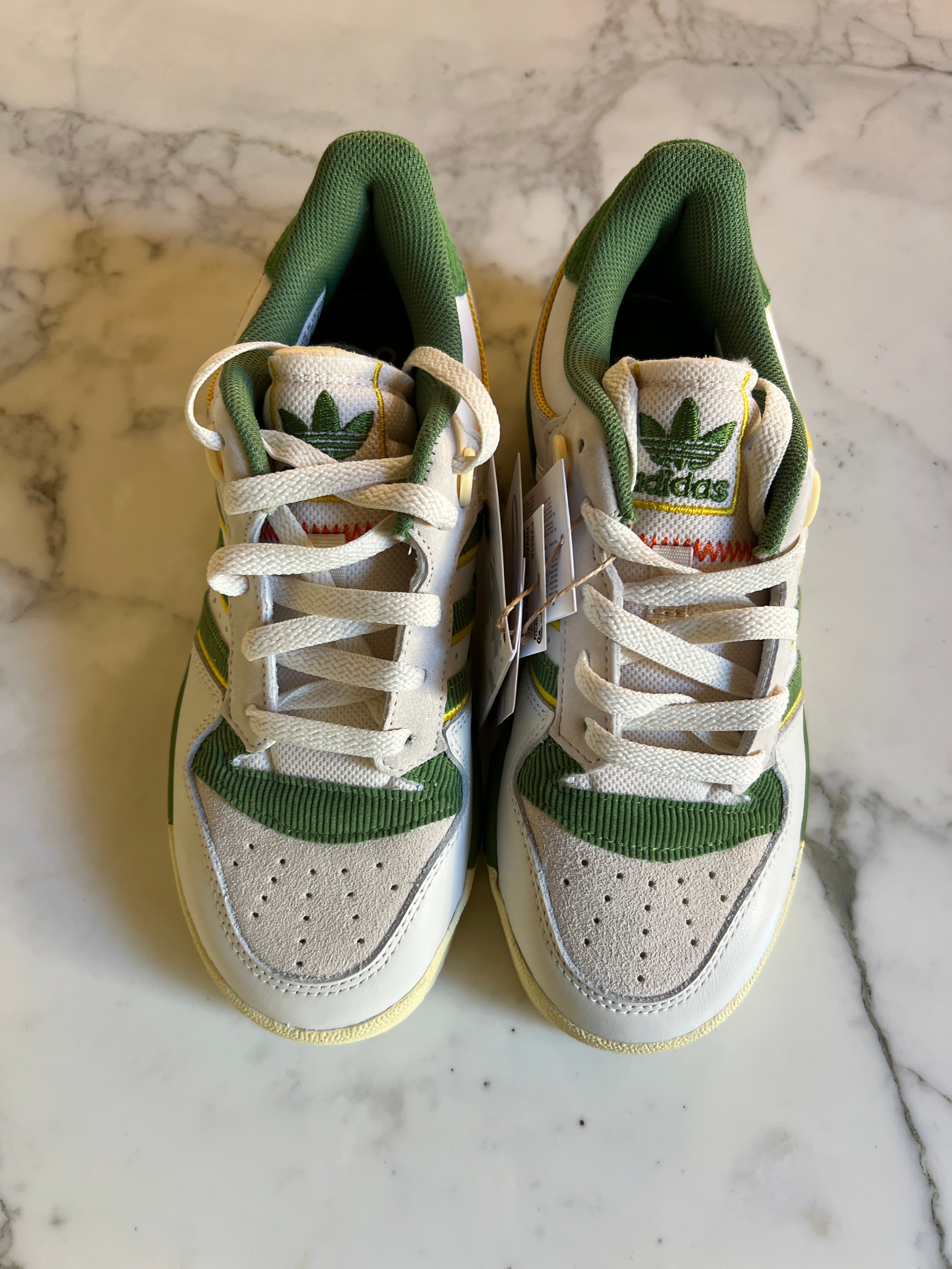 Adidas - Baskets Rivalry 86 beige et verte