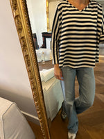 Charger l&#39;image dans la galerie, Topolina - Haut à rayures bleu marine et ecru
