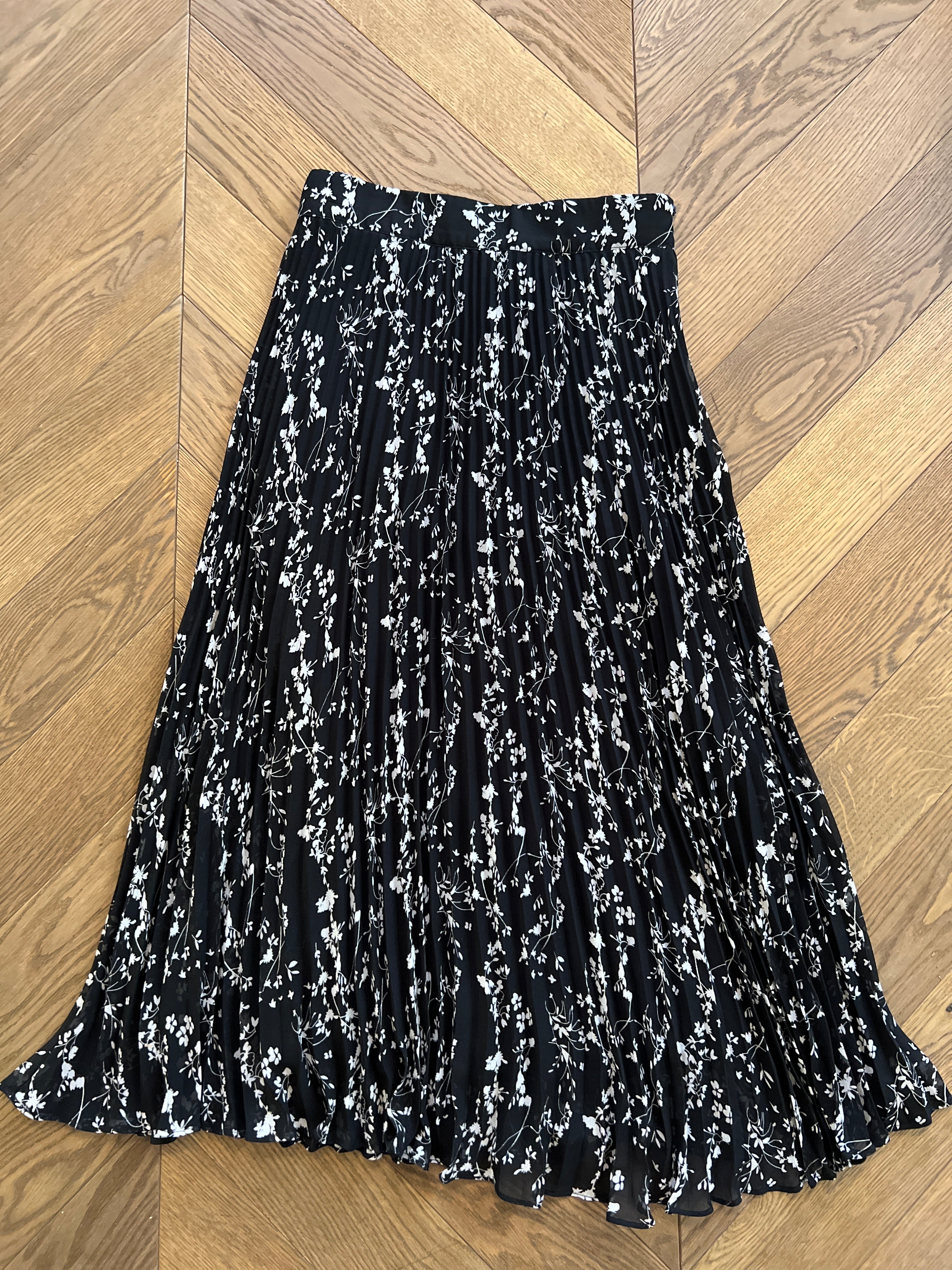 Ba&sh- Jupe plissée noir à fleurs beige