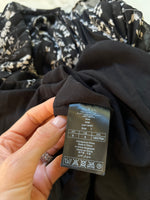 Charger l&#39;image dans la galerie, Ba&amp;sh- Jupe plissée noir à fleurs beige
