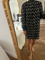 Charger l'image dans la galerie, Claudie Pierlot - Robe noire col montant irisé dorée
