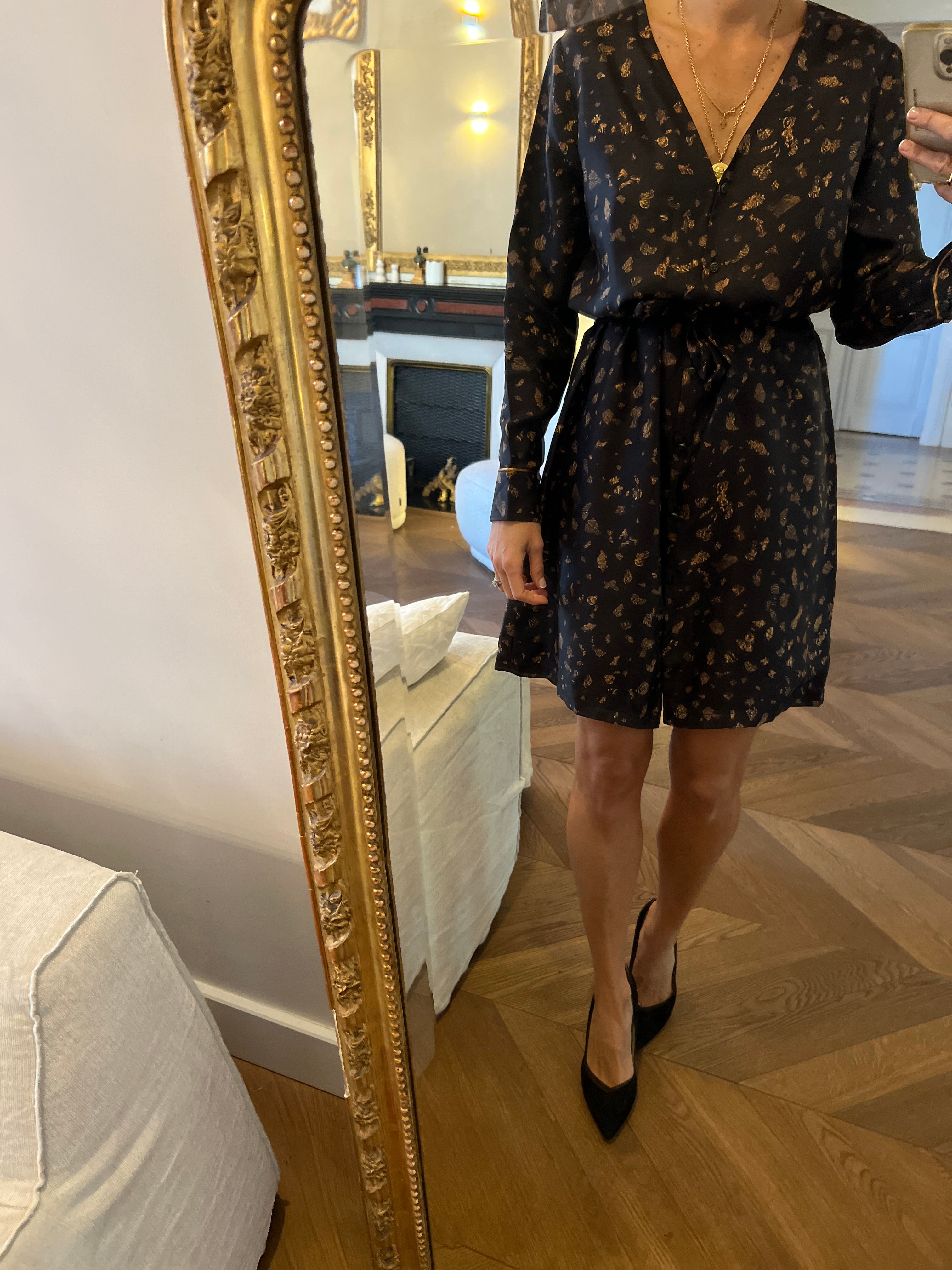 Soie Paris - Robe satinée en soie noire dorée