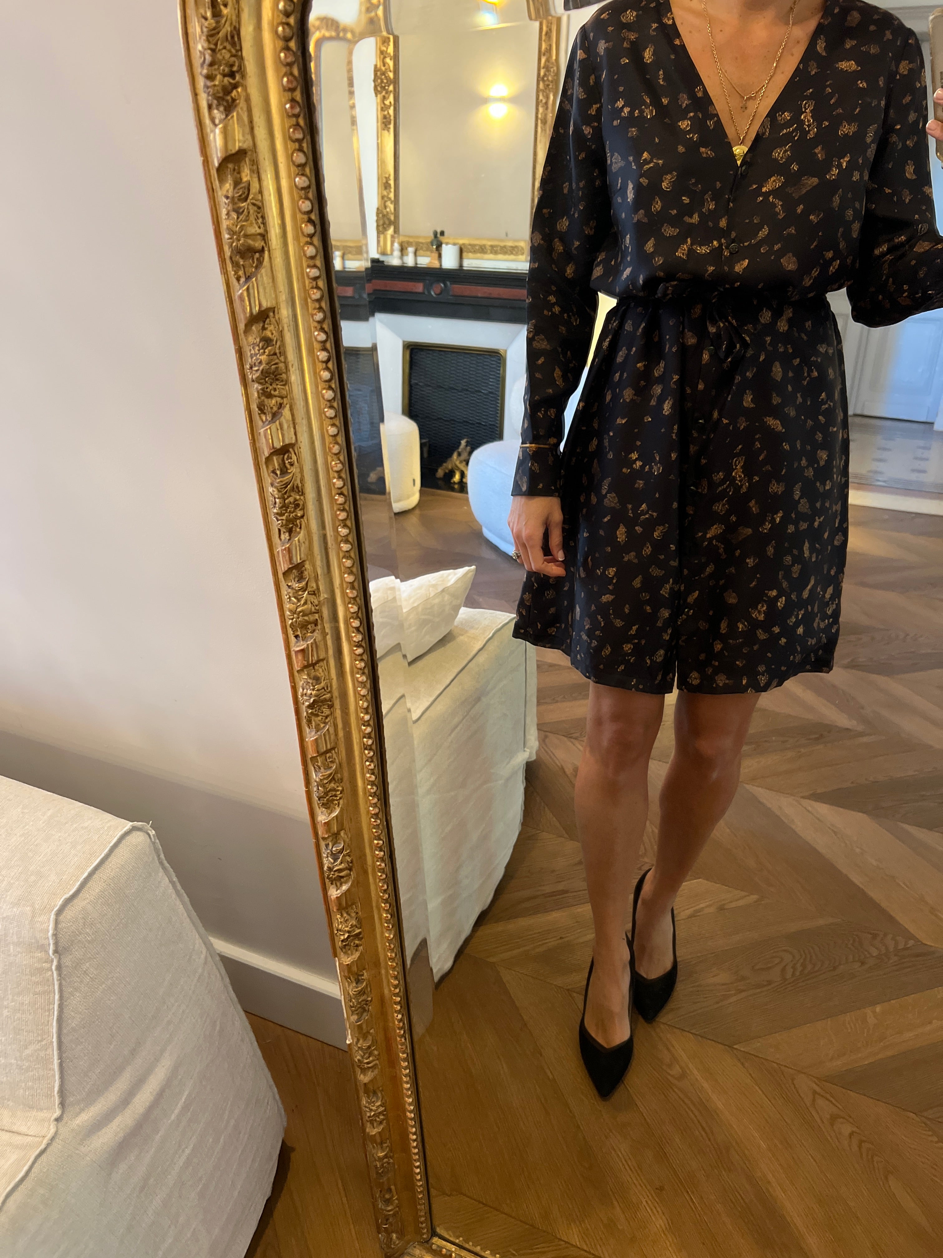 Soie Paris - Robe satinée en soie noire dorée