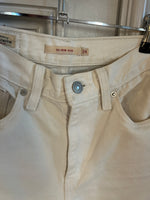 Charger l'image dans la galerie, Levis - Jean Mom ecru
