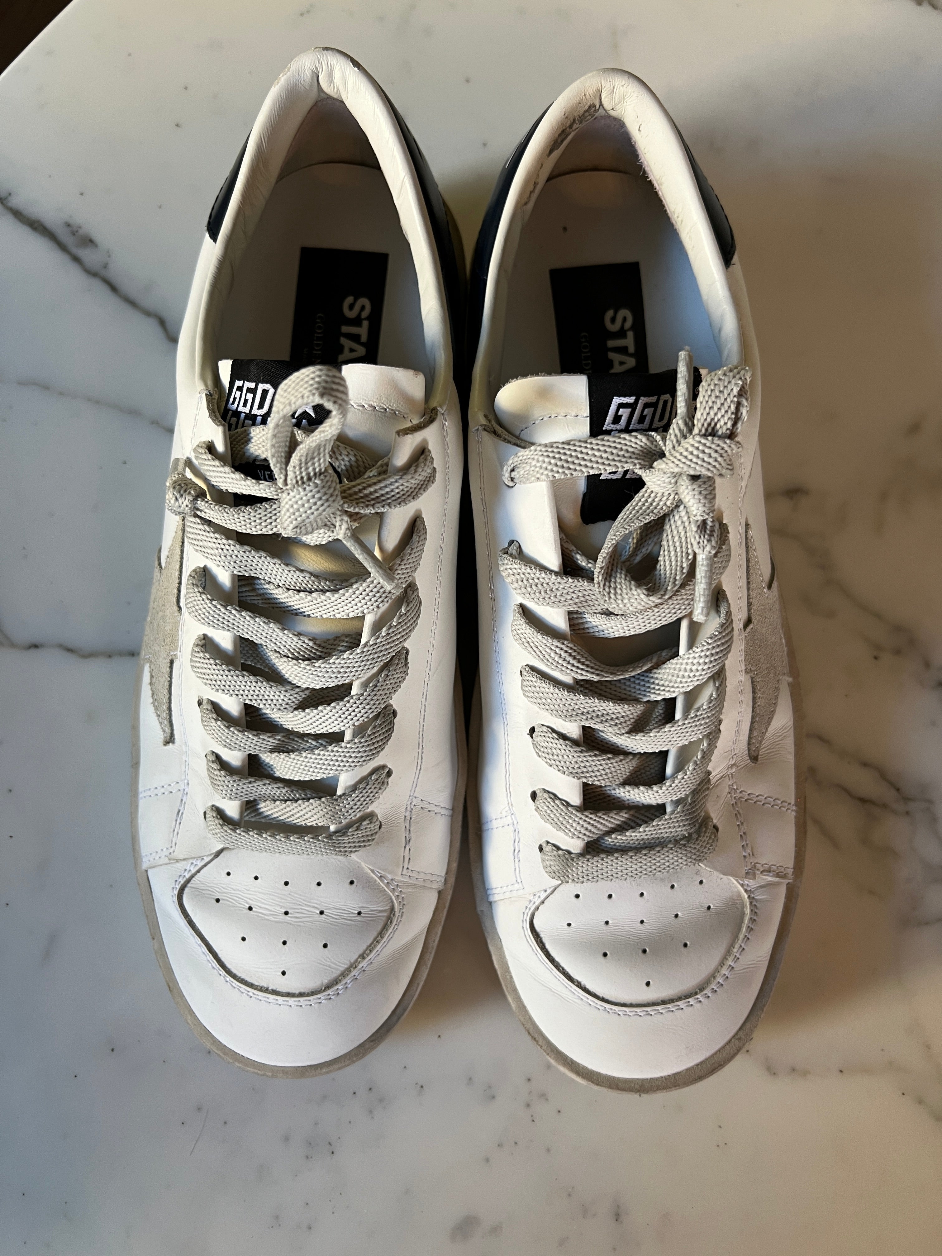 Baskets Golden Goose Stardan femme avec étoile en daim gris