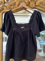 Charger l&#39;image dans la galerie, Blouse Sézane à pois dorés
