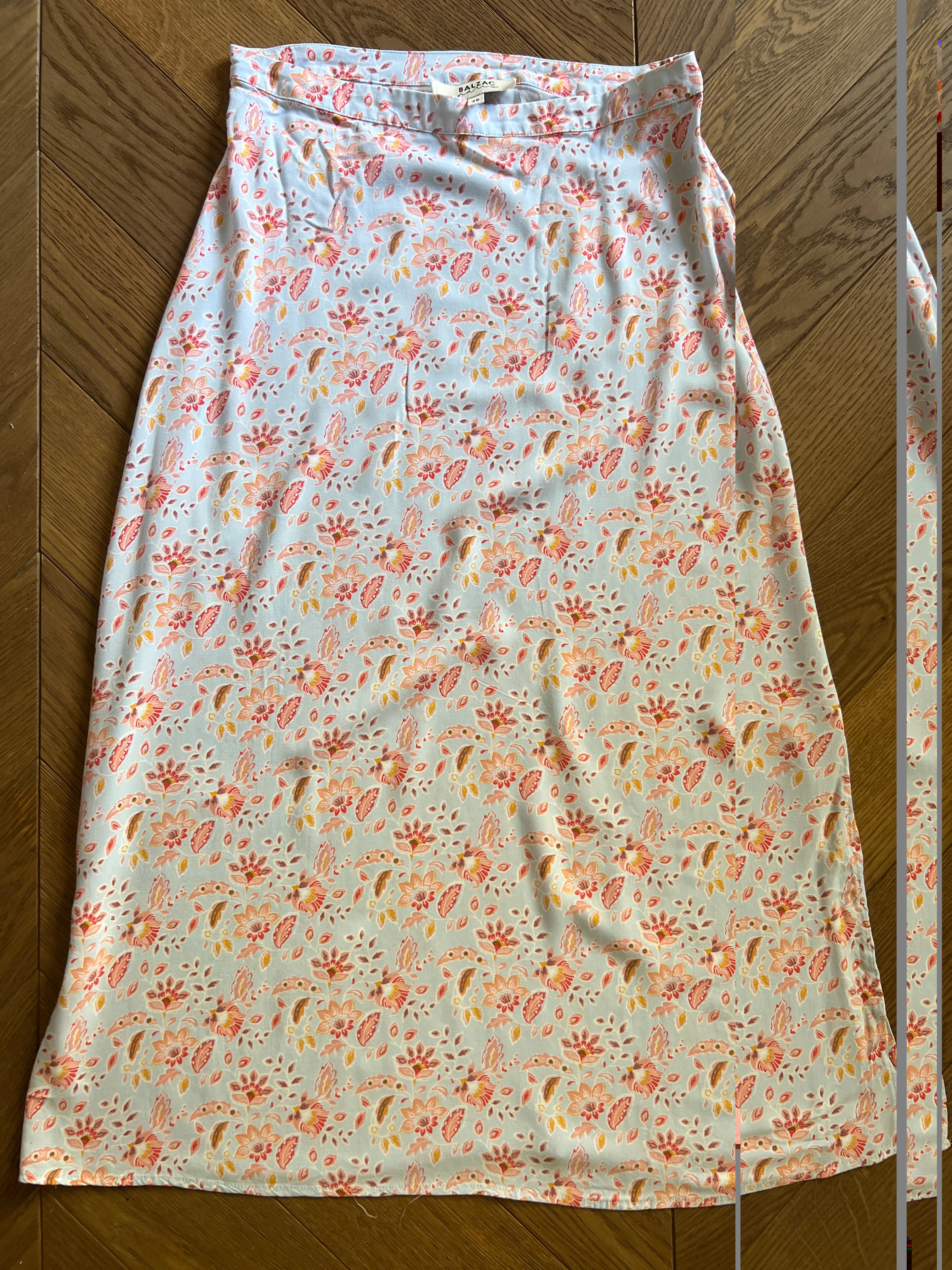 Jupe Balzac Paris mi-longue à fleurs