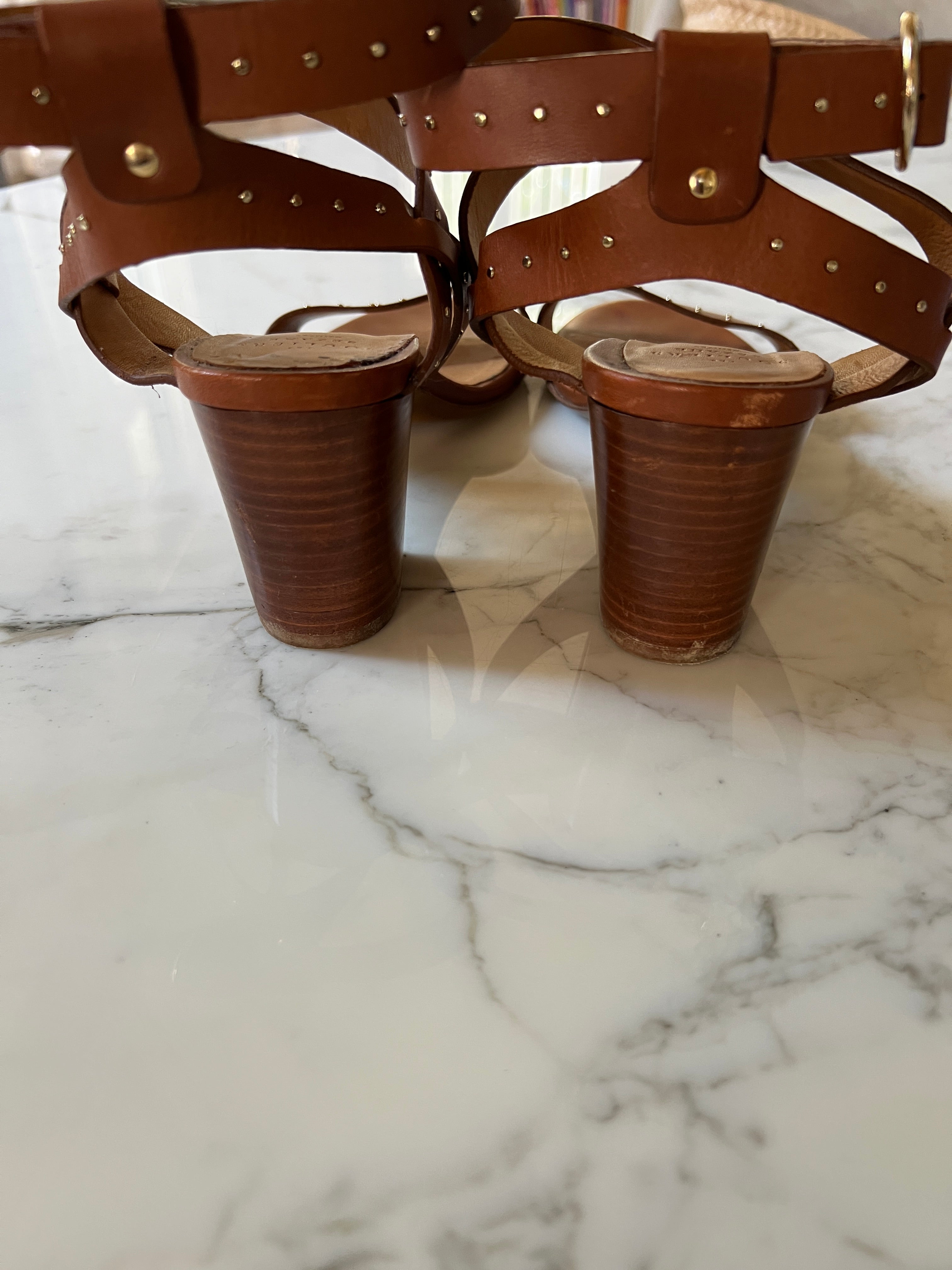 Sandales à talons Sézane camel à clous