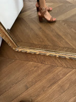 Charger l&#39;image dans la galerie, Sandales à talons Sézane camel à clous
