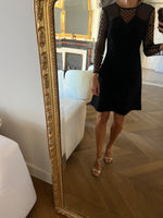 Charger l'image dans la galerie, Sandro - Robe noire manches plumetis
