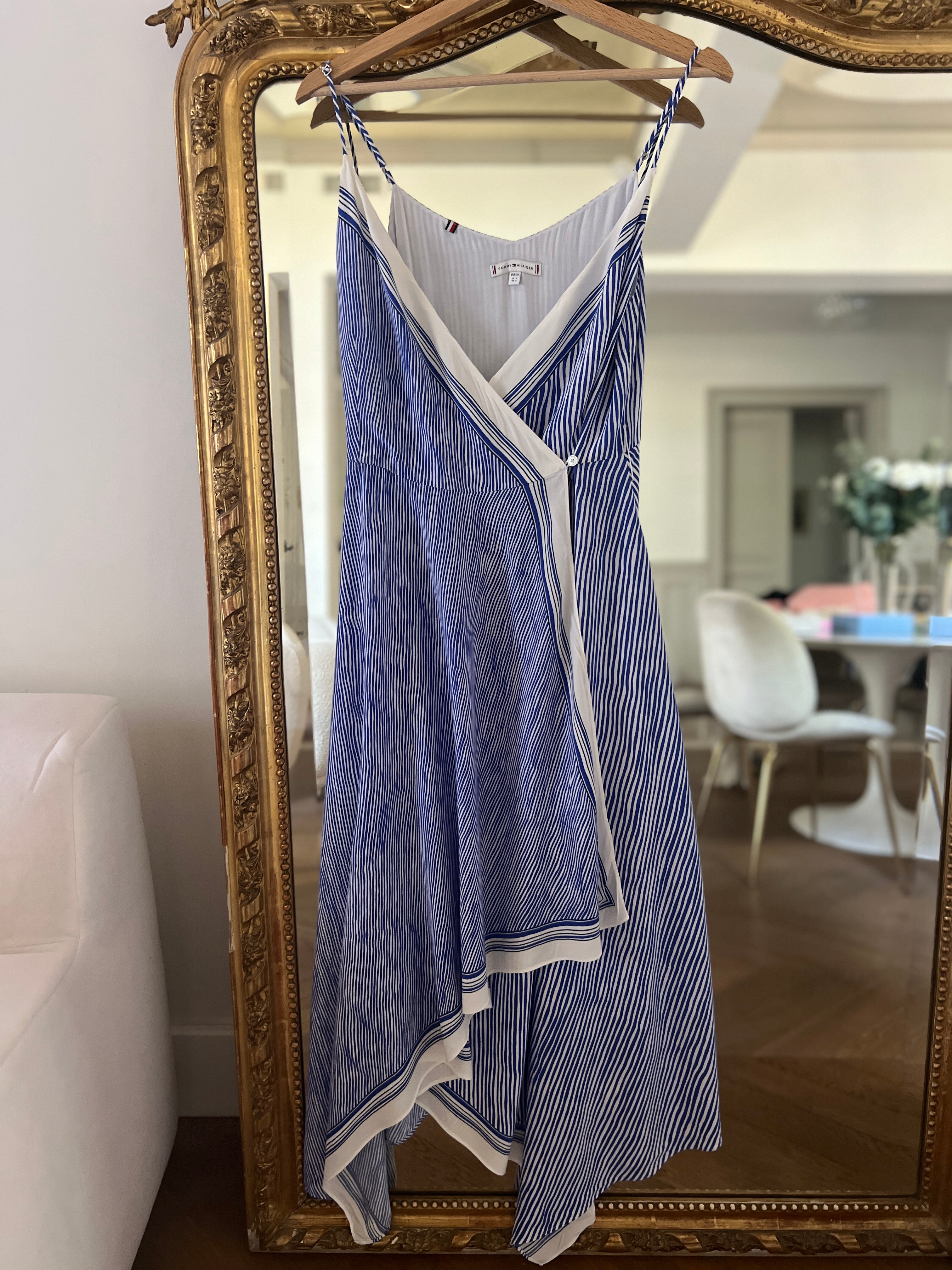 Robe Tommy Hilfiger à rayures et bretelles