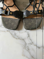 Charger l&#39;image dans la galerie, Noémie Lenoir Sandales compensées Louis Vuitton kaki
