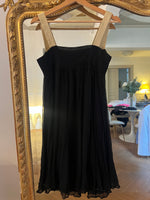 Charger l'image dans la galerie, Maje -  Robe en soie noire bretelles dorées
