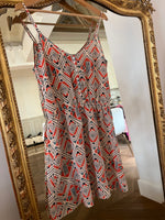 Charger l'image dans la galerie, American Vintage – Robe à motifs beige et orange en soie
