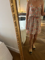 Charger l'image dans la galerie, American Vintage – Robe à motifs beige et orange en soie
