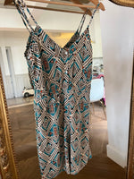 Charger l'image dans la galerie, American Vintage – Robe à motifs beige, bleu et orange
