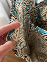 Charger l'image dans la galerie, American Vintage – Robe à motifs beige, bleu et orange

