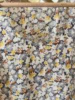 Charger l'image dans la galerie, American Vintage -  Robe en soie beige motifs à fleurs
