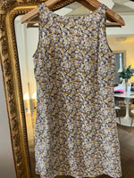 Charger l'image dans la galerie, American Vintage -  Robe en soie beige motifs à fleurs

