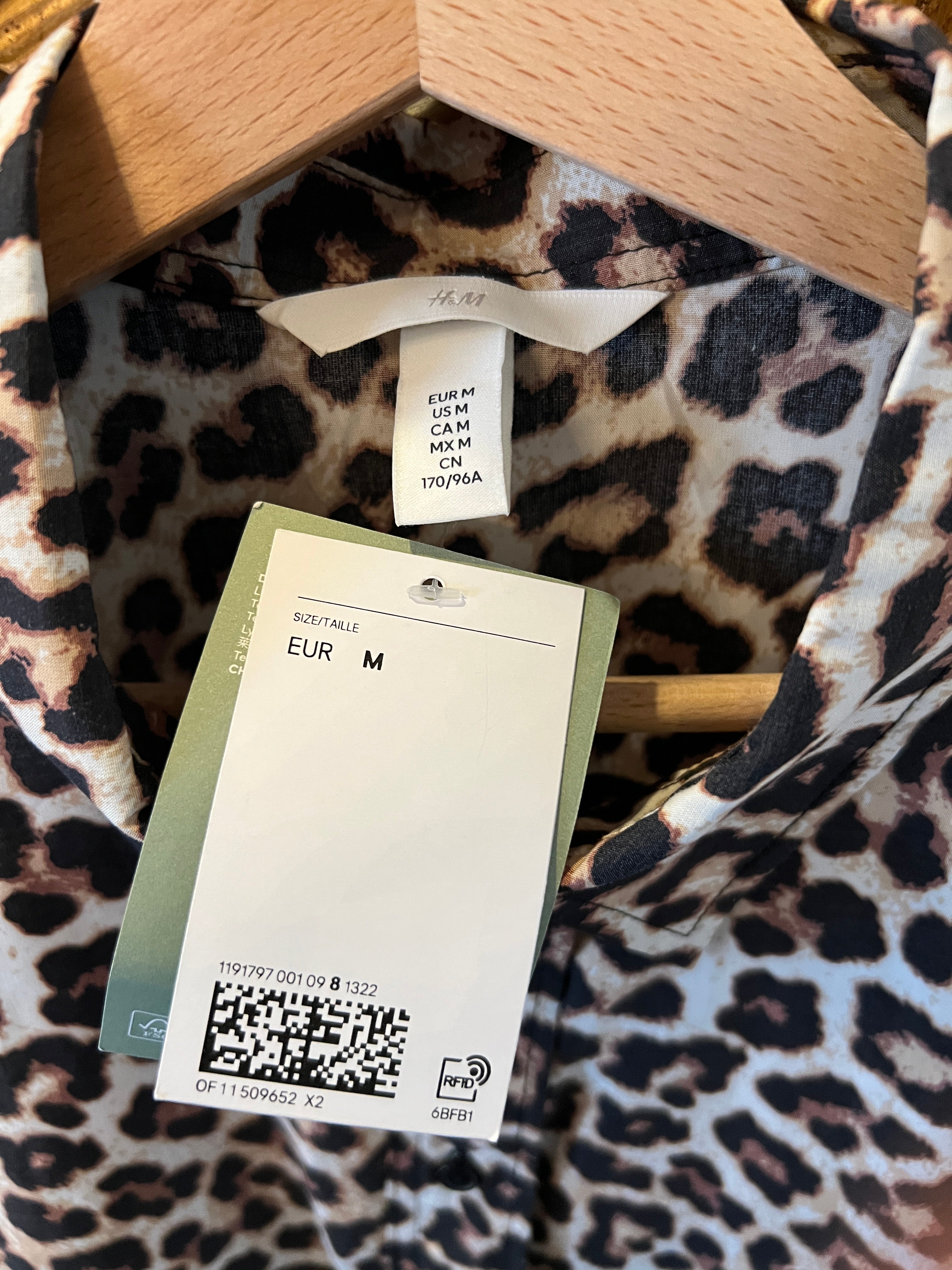 Ariane Brodier Robe chemisier leopard H&M