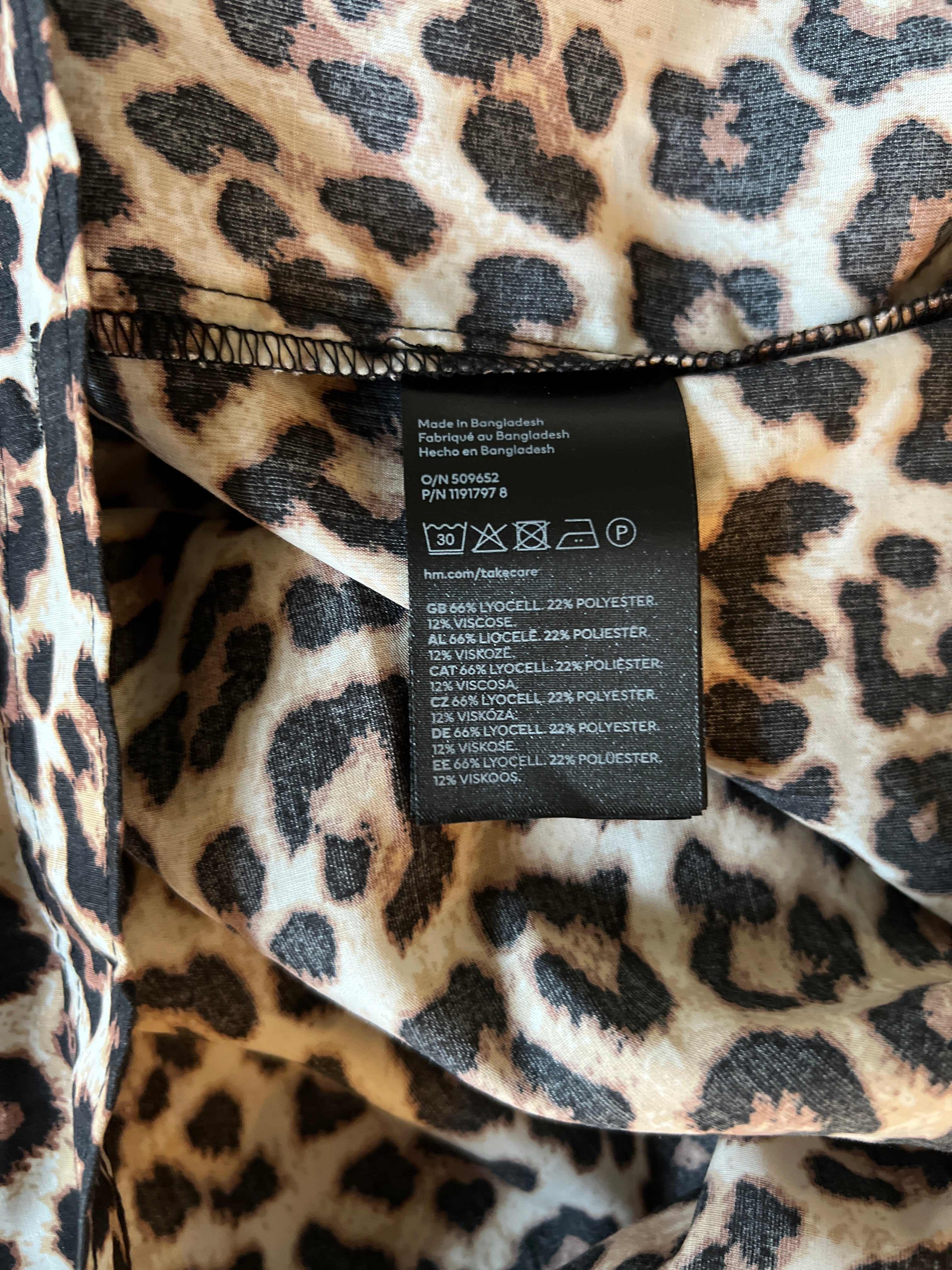 Ariane Brodier Robe chemisier leopard H&M