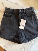 Charger l&#39;image dans la galerie, Anne Charlotte Short Zara Neuf Mom Short
