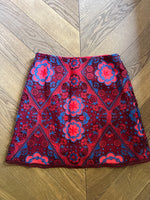 Charger l&#39;image dans la galerie, Jupe Sandro en dentelle rouge et bleue
