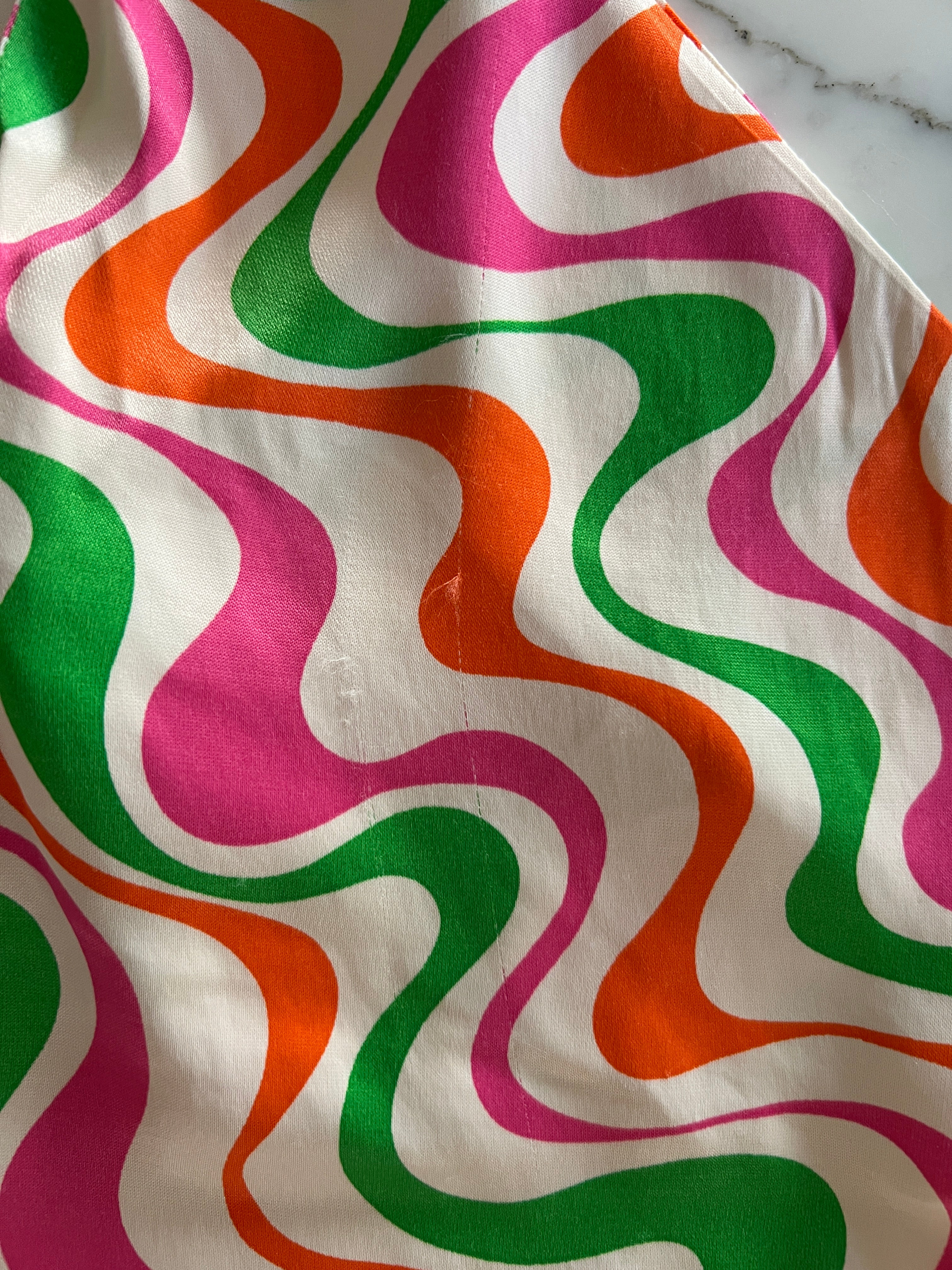 Robe Zara colorée dos nu