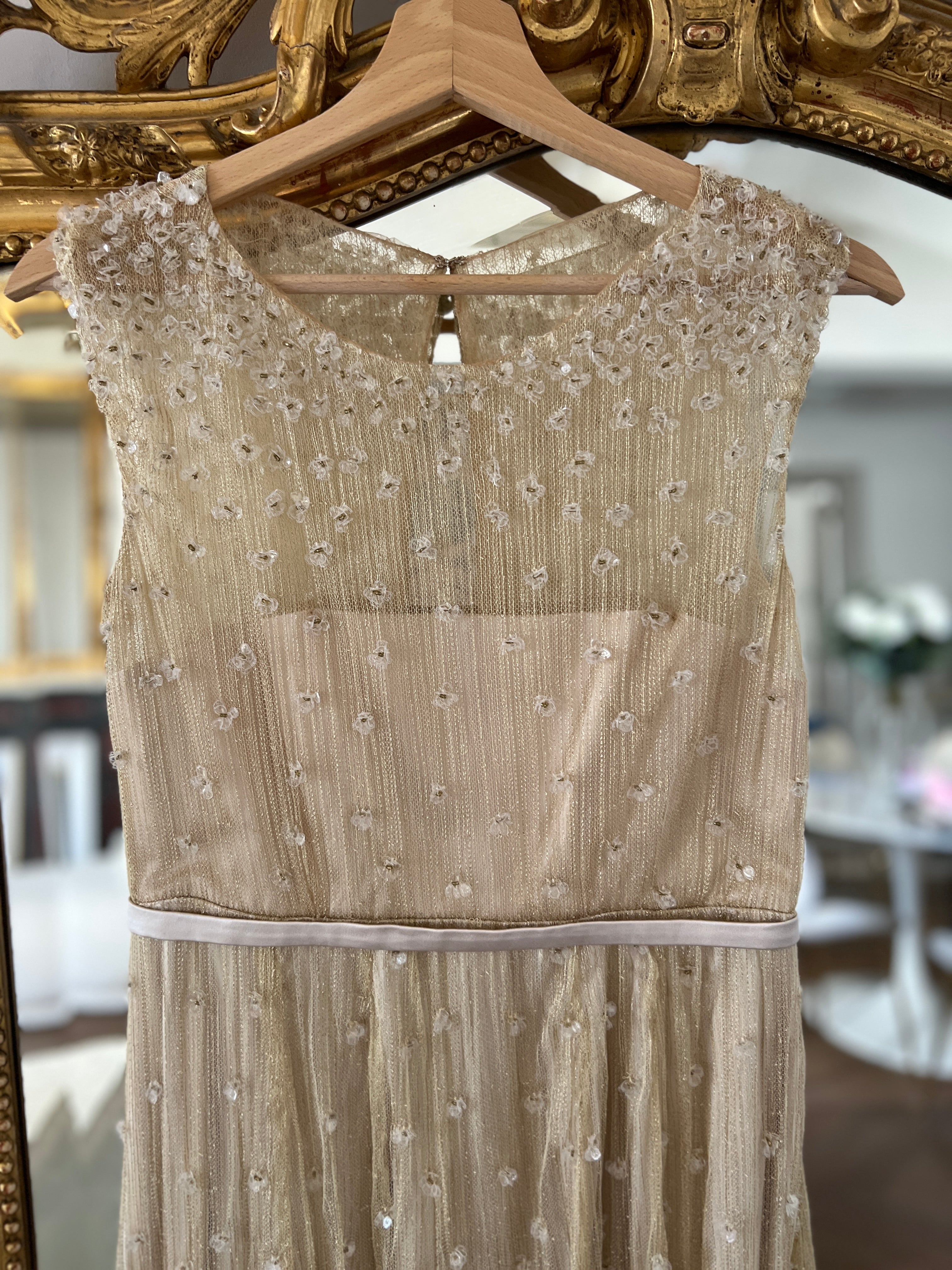 Robe dorée Caroline Bouvier