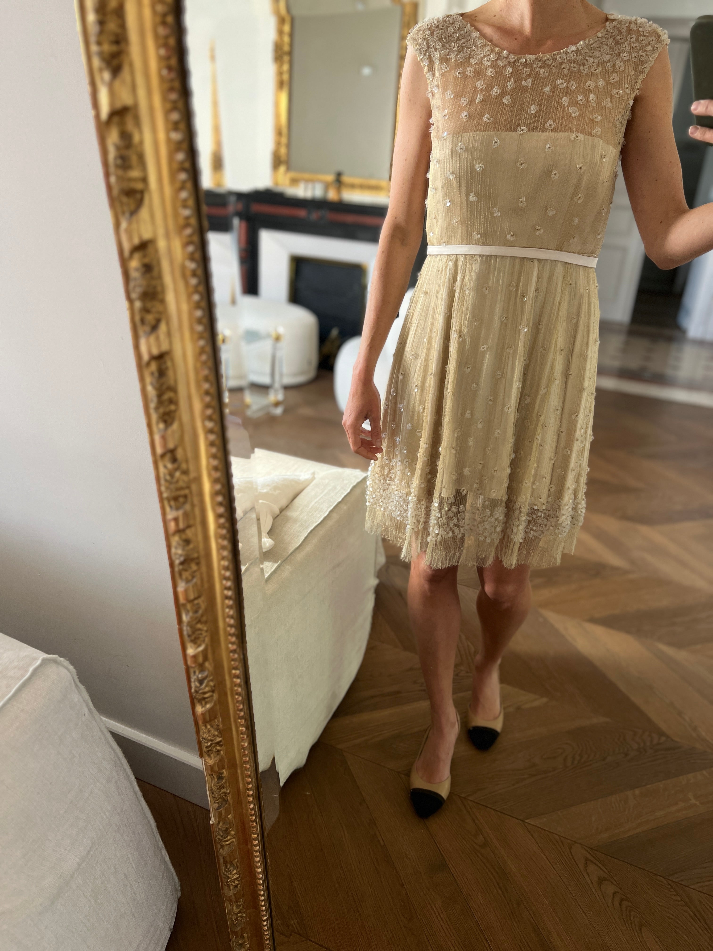 Robe dorée Caroline Bouvier