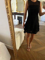 Charger l'image dans la galerie, Robe Sandro noire volants sur le bas
