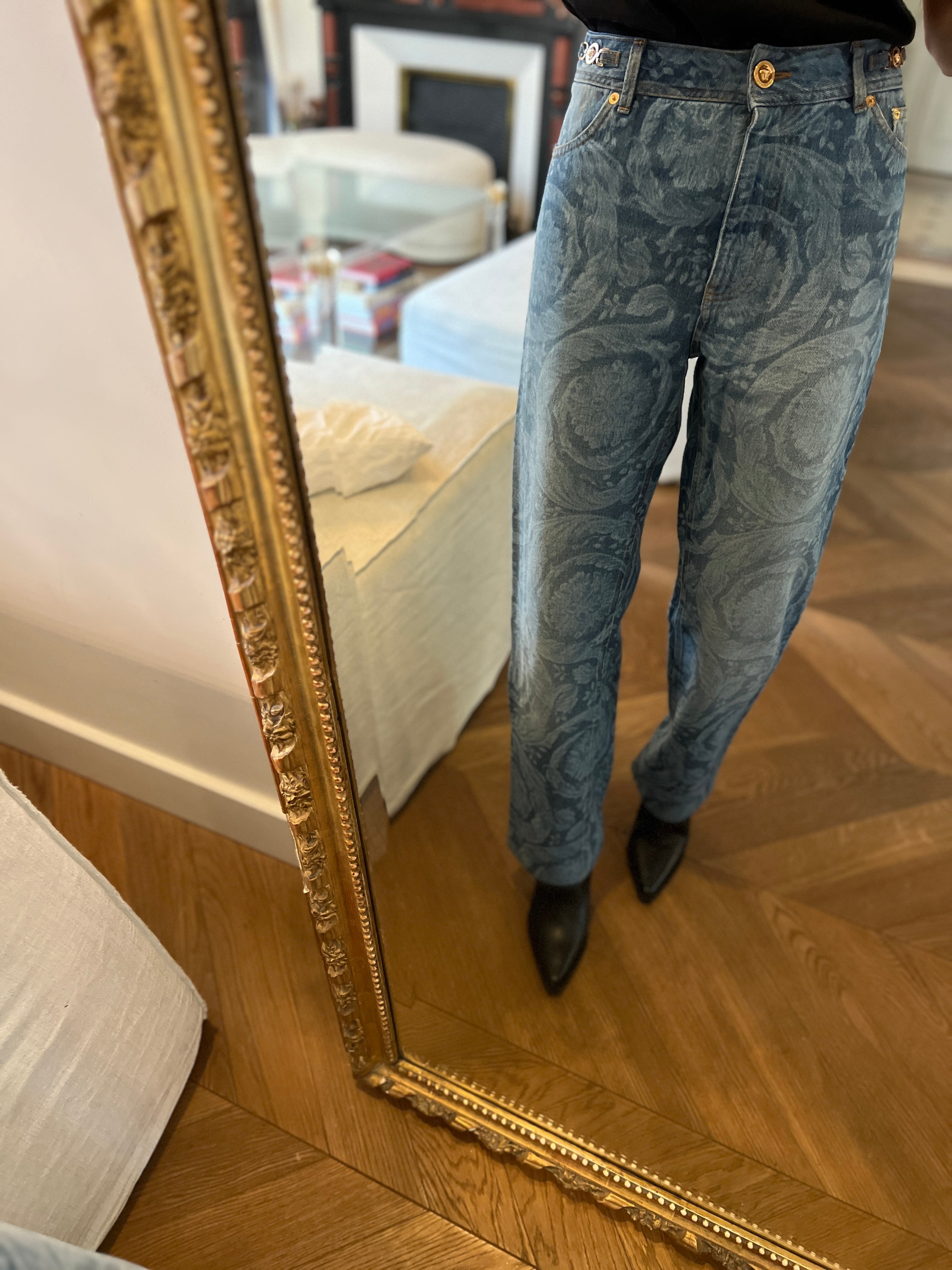 Versace-Jean coupe Barocco boutons dorés