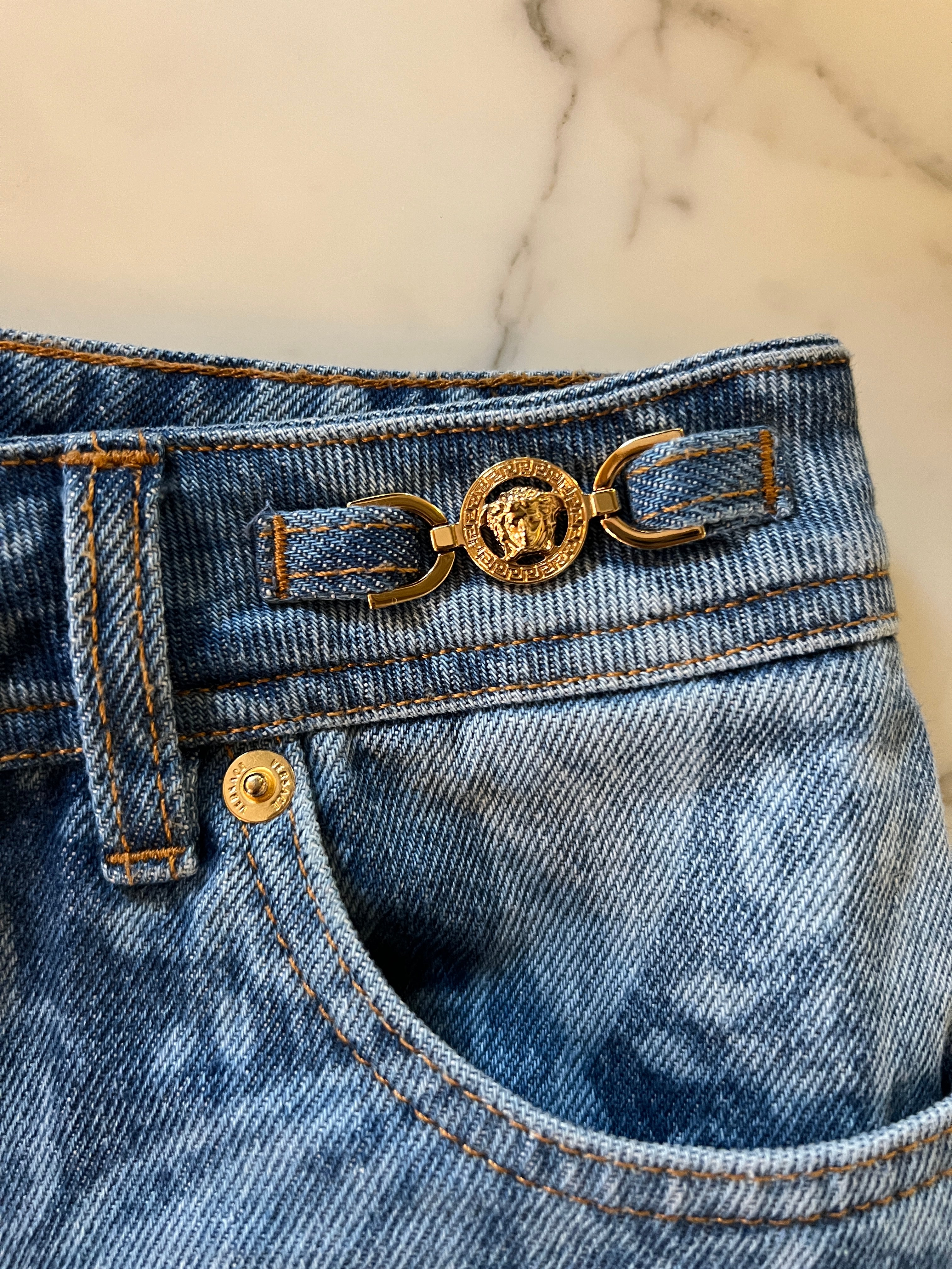 Versace-Jean coupe Barocco boutons dorés