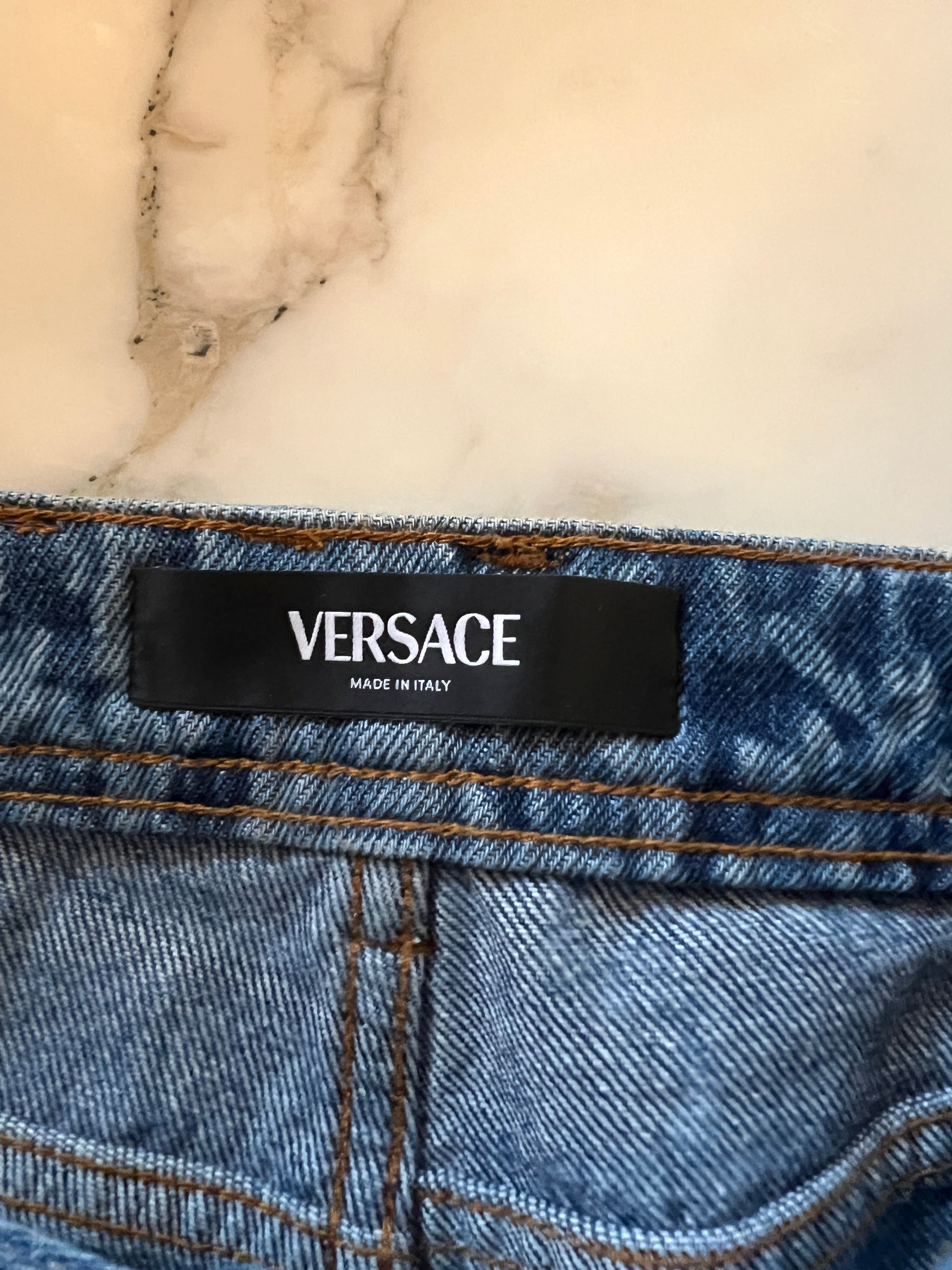 Versace-Jean coupe Barocco boutons dorés