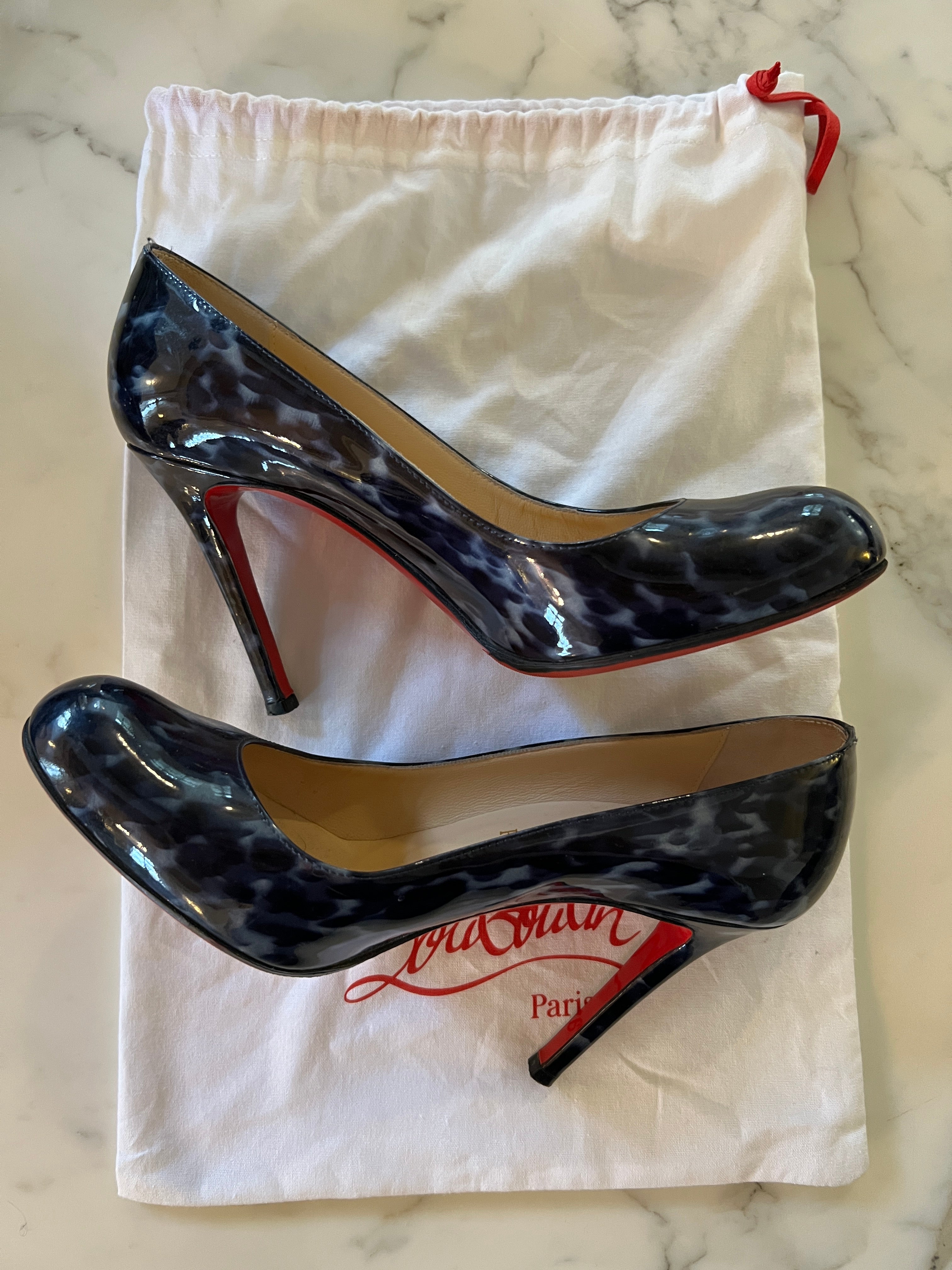 Christian Louboutin-Escarpins vernis bleu