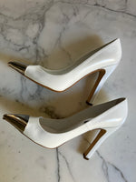 Charger l&#39;image dans la galerie, Escarpins Louis Vuitton à talons blancs
