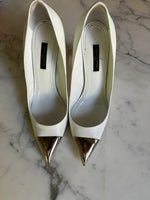 Charger l&#39;image dans la galerie, Escarpins Louis Vuitton à talons blancs
