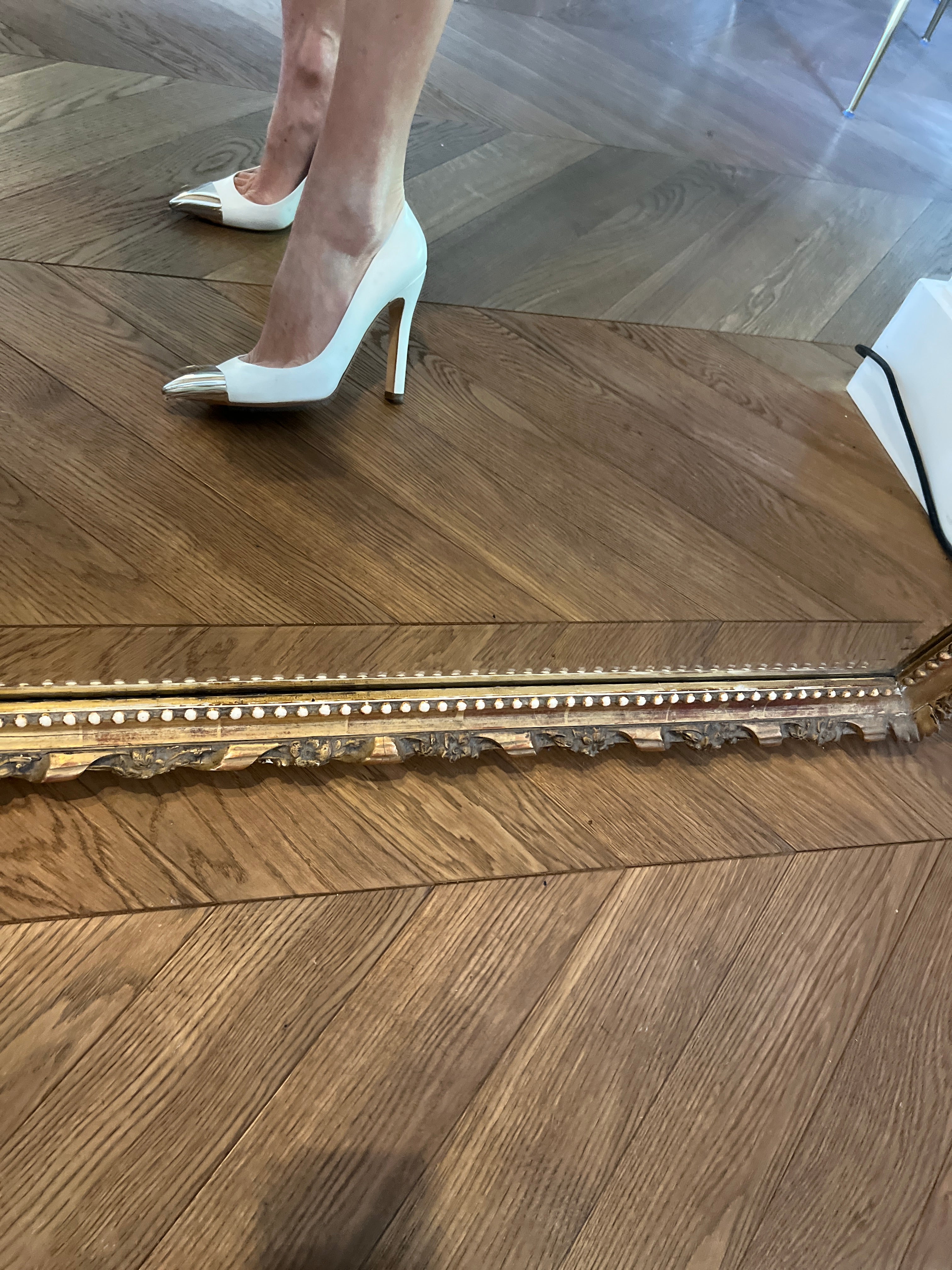 Escarpins Louis Vuitton à talons blancs