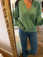Charger l'image dans la galerie, Tara Jarmon - Pull vert col V en cachemire
