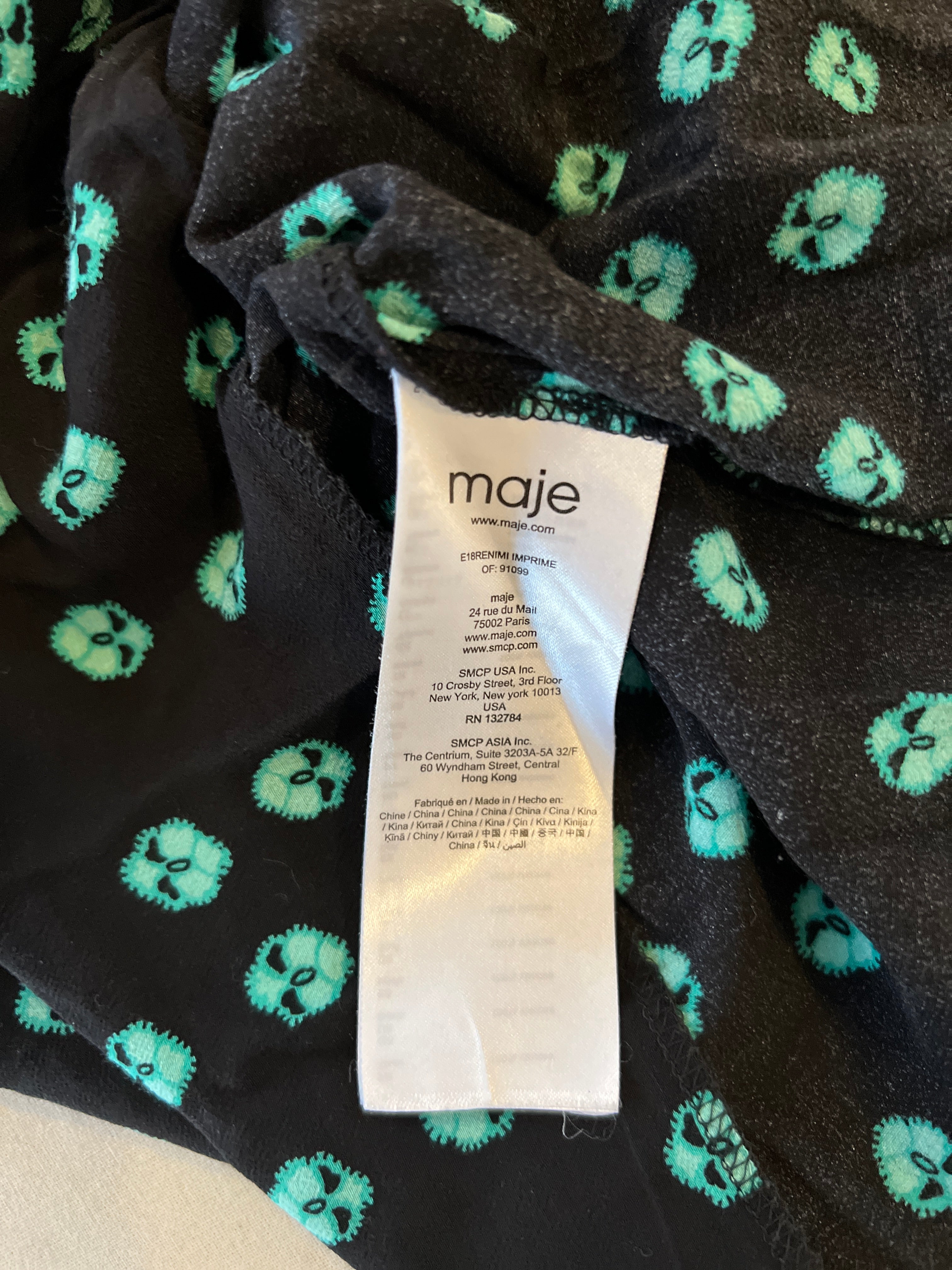 Robe Maje noire à motifs couleur menthe