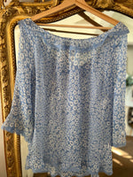 Charger l&#39;image dans la galerie, Anne Charlotte Blouse Philosophy Di Alberta Ferretti bleu fluide à fleurs
