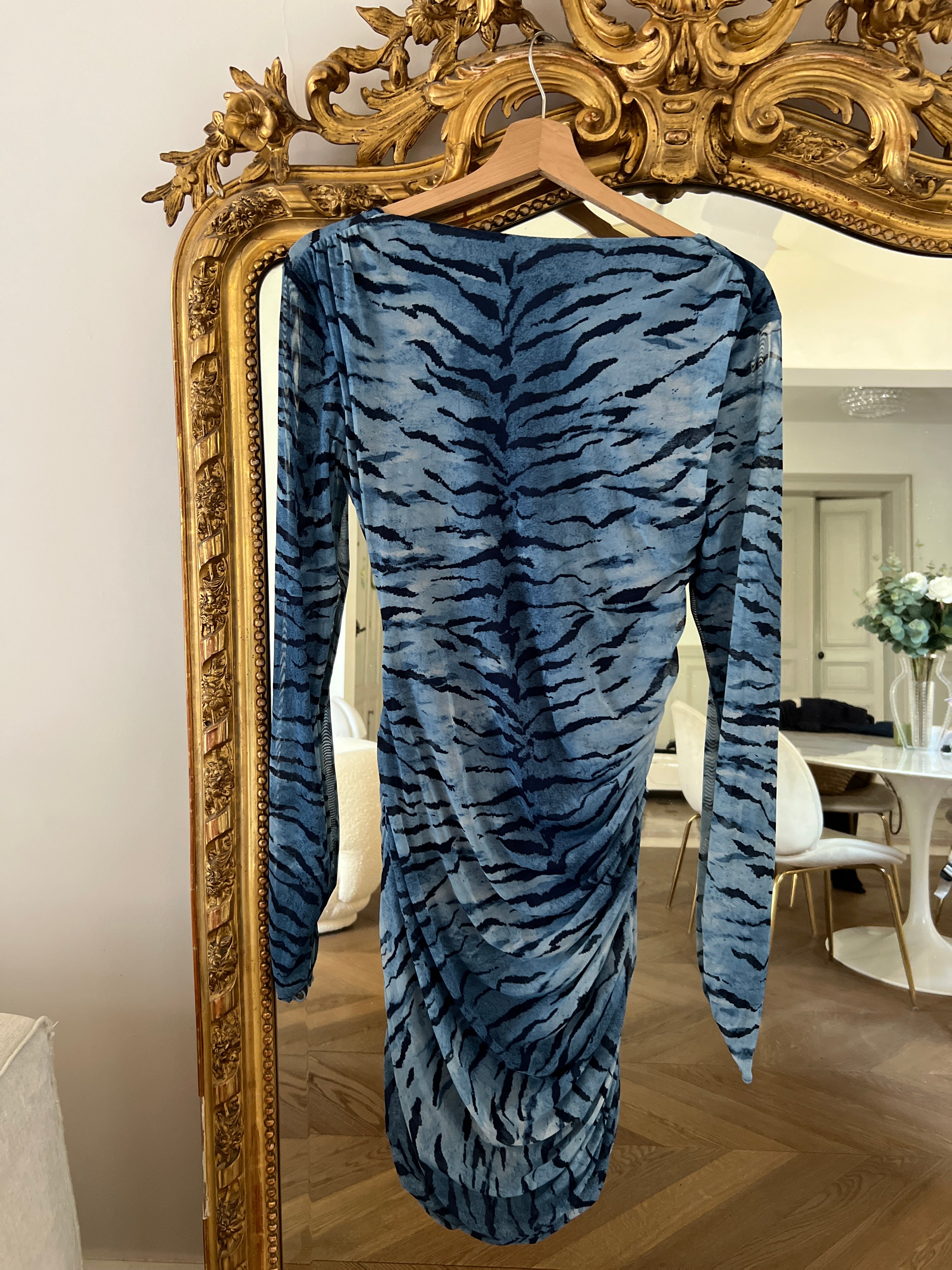Robe Zara bleue tigrée neuve