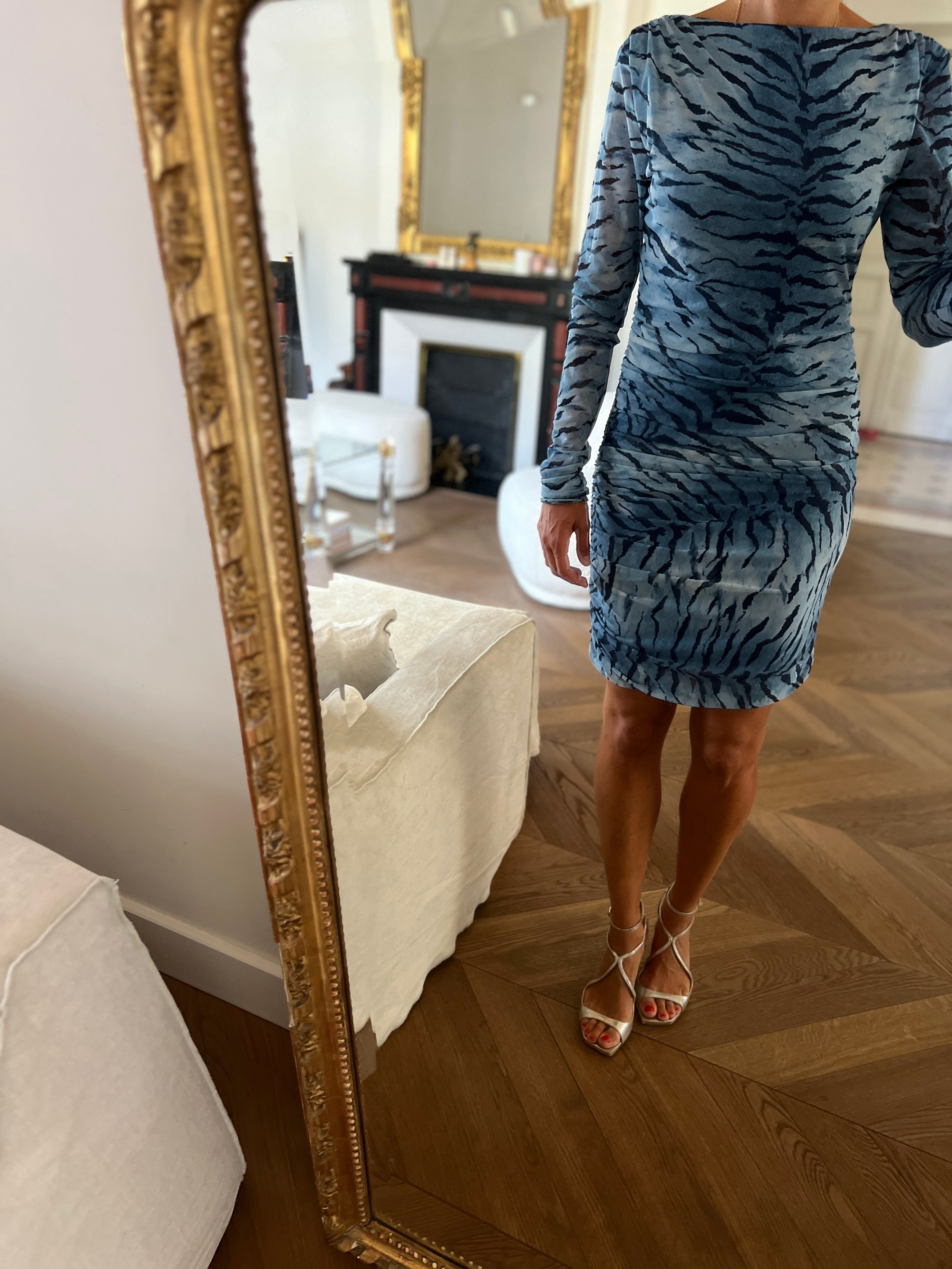 Robe Zara bleue tigrée neuve