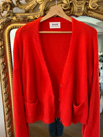 Charger l'image dans la galerie, OOTD - Cardigan rouge

