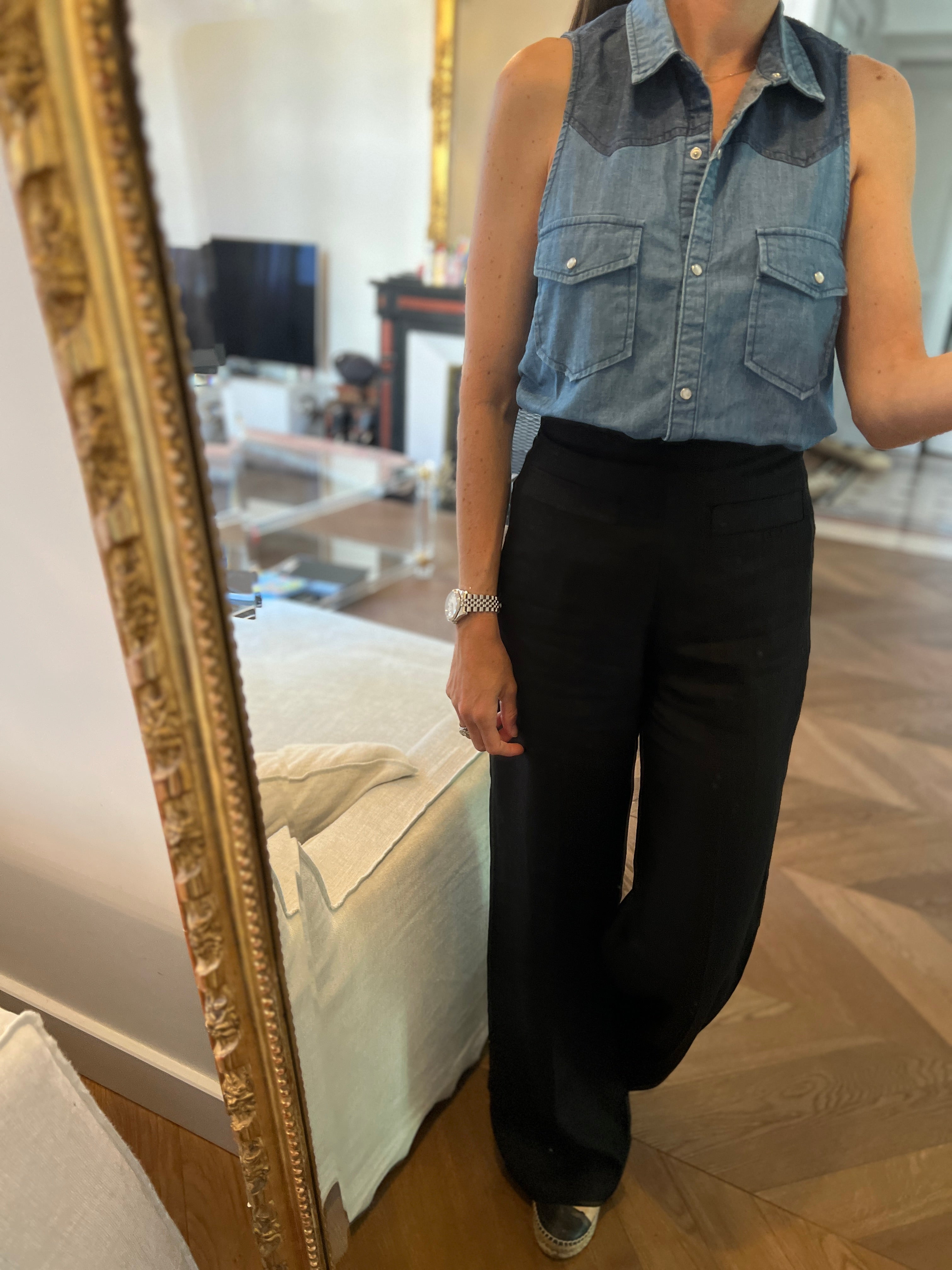 Anne Charlotte Top dos nu Belair en jean